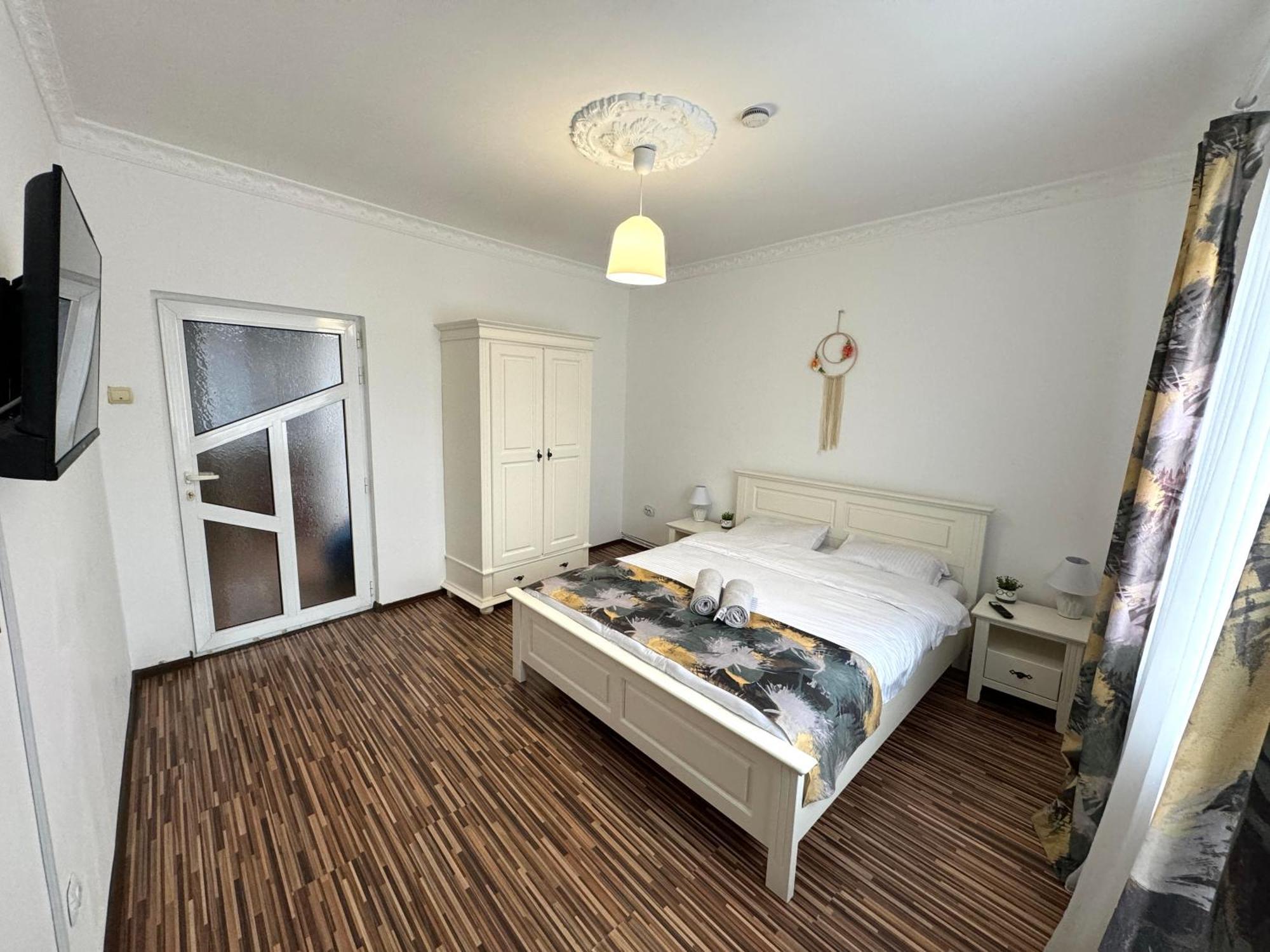 Flh - Mira Apartments Сибиу Екстериор снимка