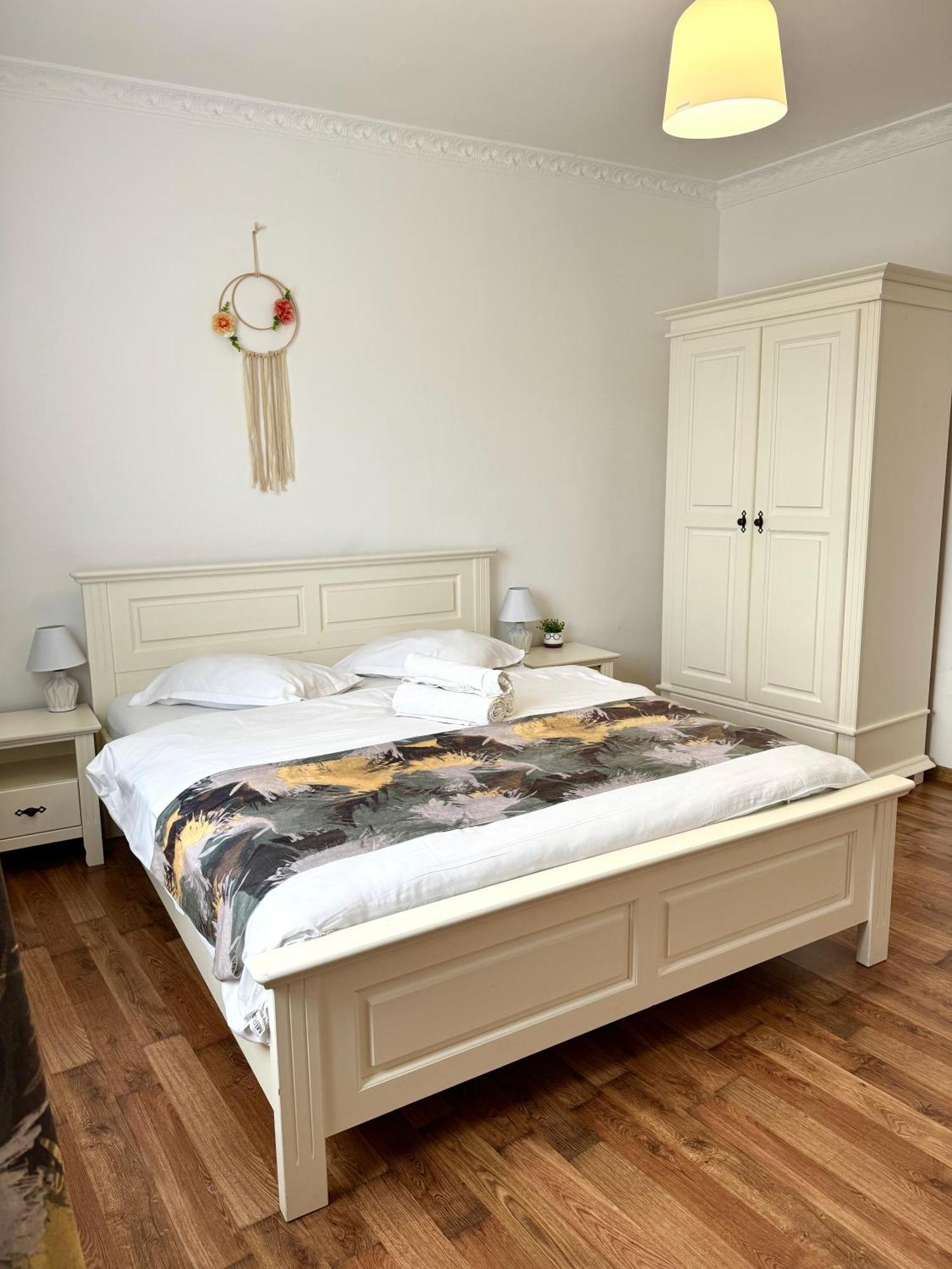 Flh - Mira Apartments Сибиу Екстериор снимка