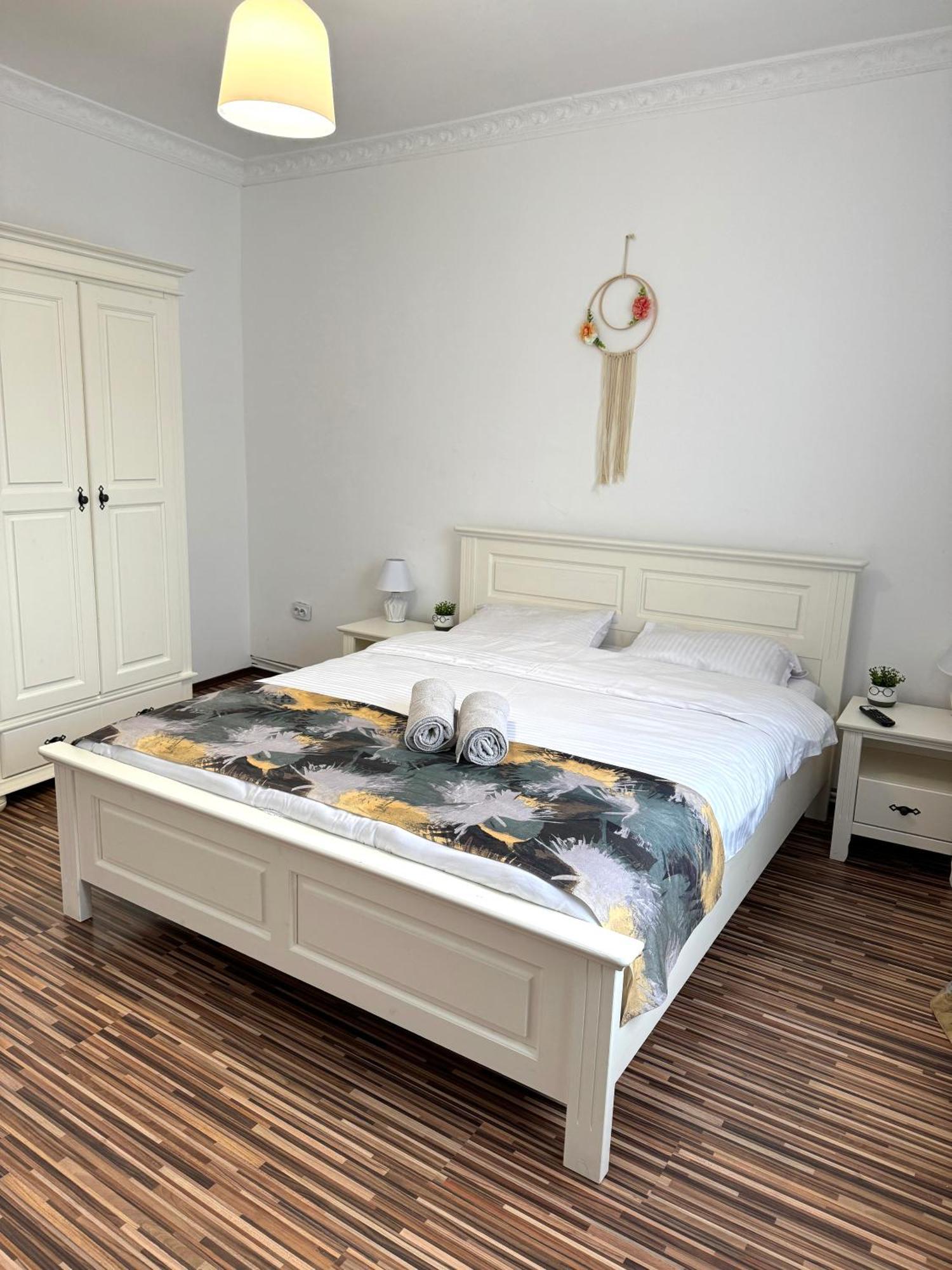 Flh - Mira Apartments Сибиу Екстериор снимка