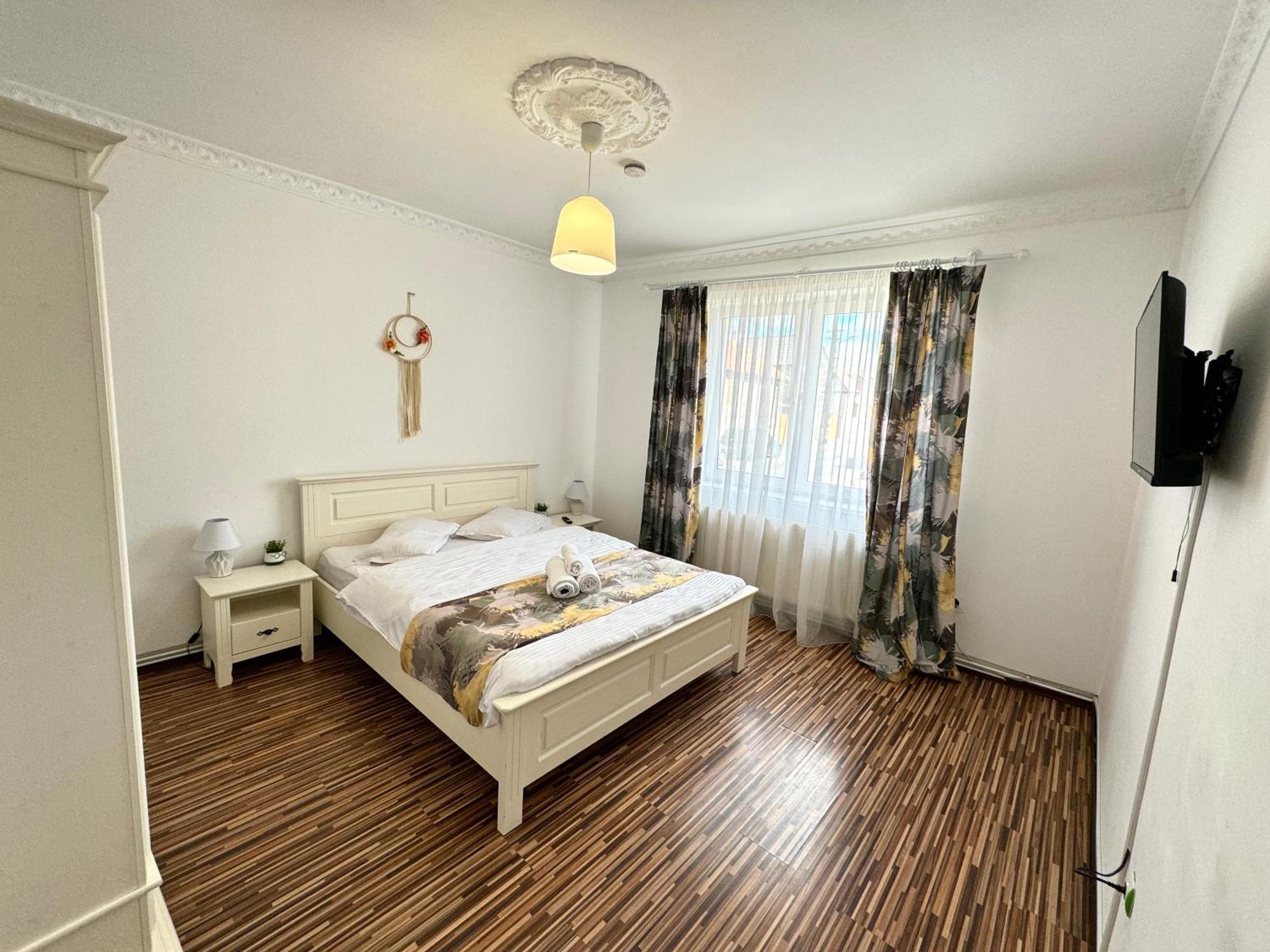 Flh - Mira Apartments Сибиу Екстериор снимка