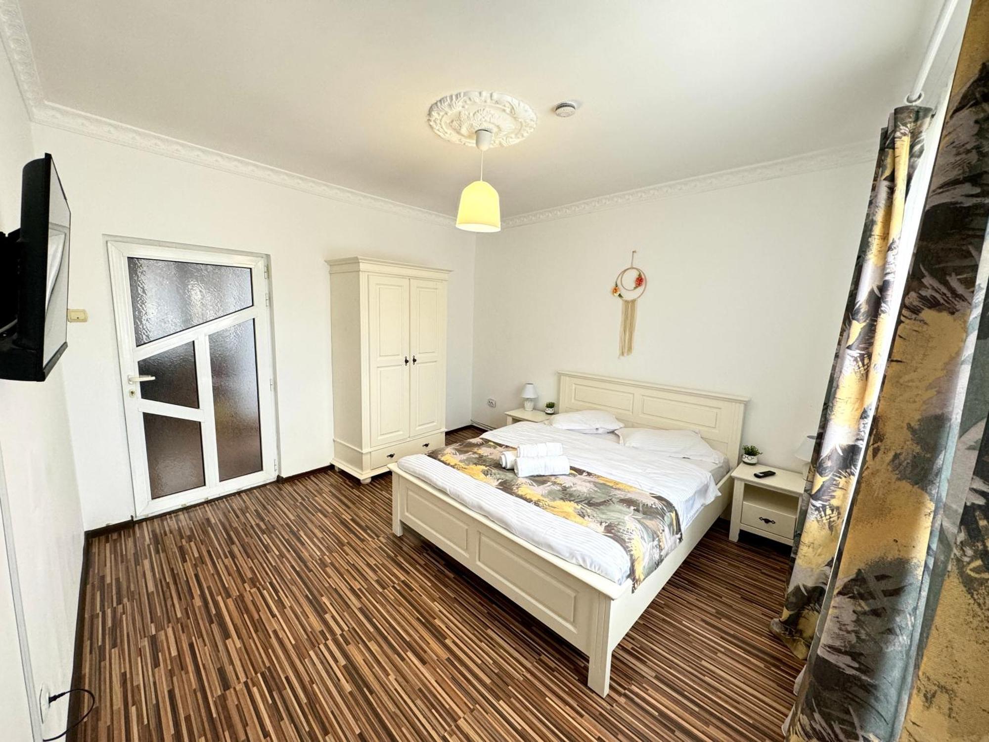 Flh - Mira Apartments Сибиу Екстериор снимка