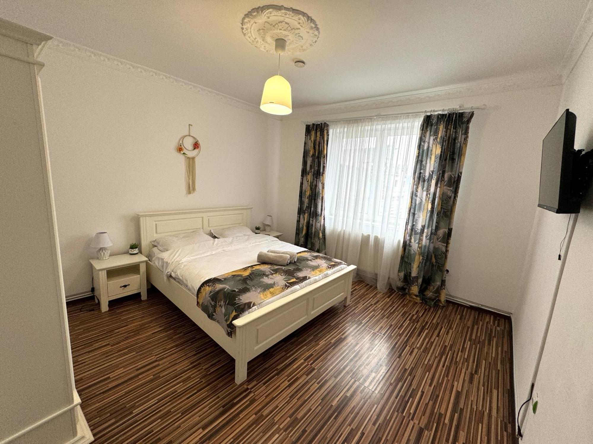 Flh - Mira Apartments Сибиу Екстериор снимка