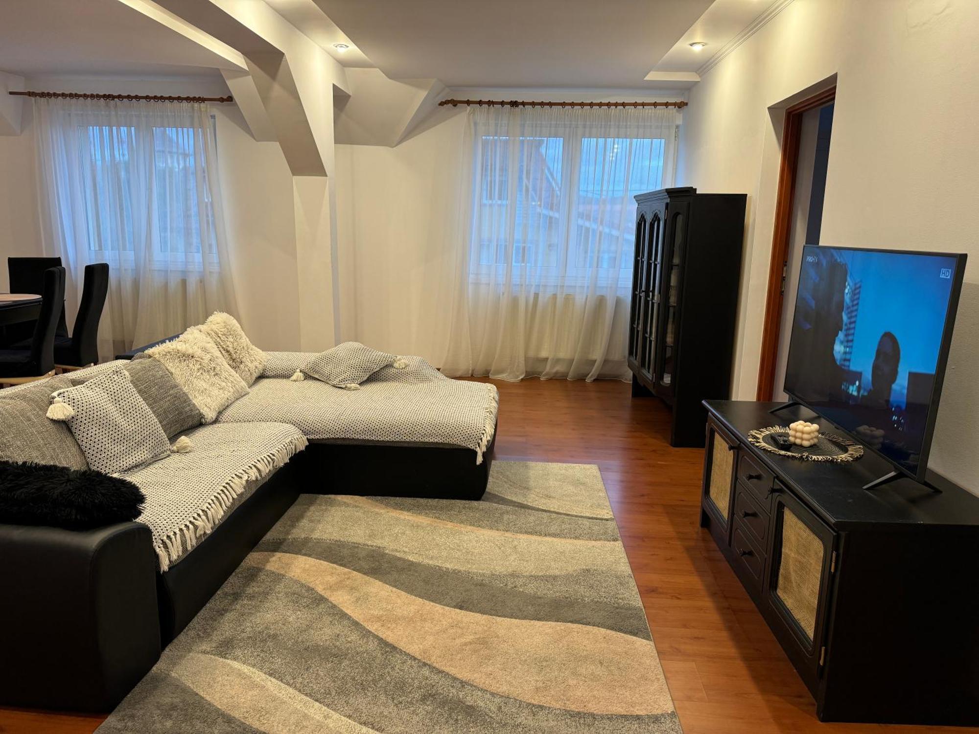 Flh - Mira Apartments Сибиу Екстериор снимка